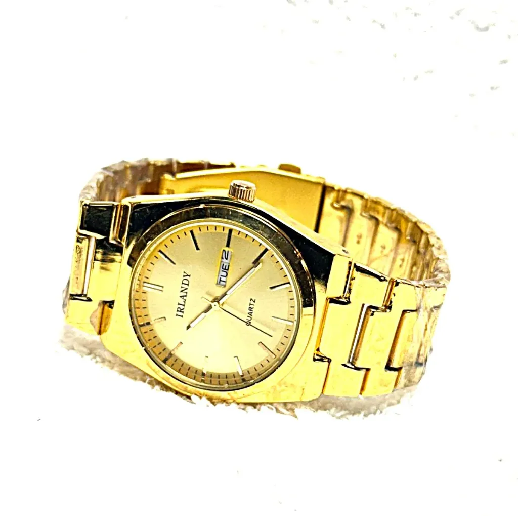 IRLANDY gold-plated analog quartz wristwatch for men